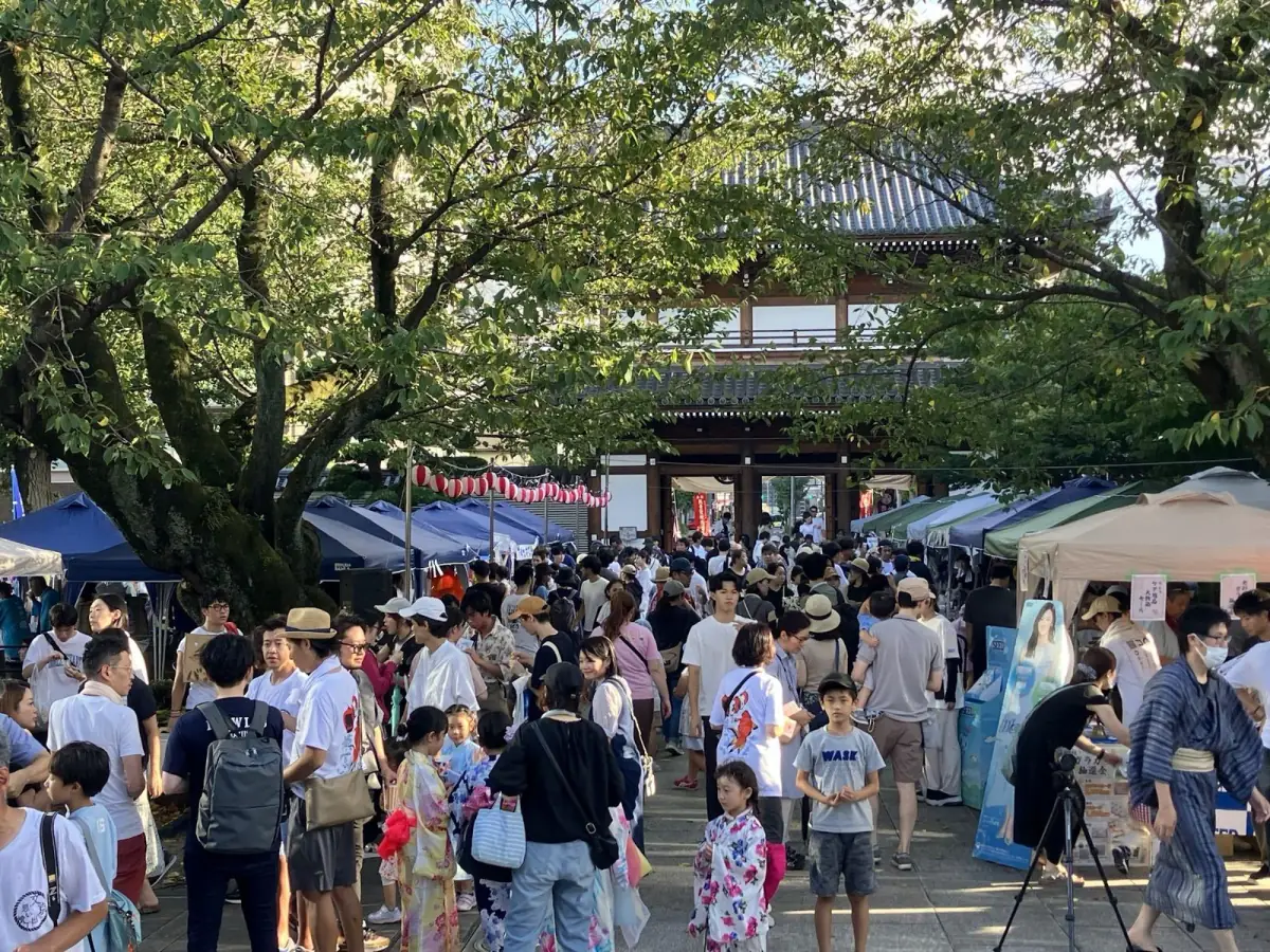 にぎわう地域の祭り