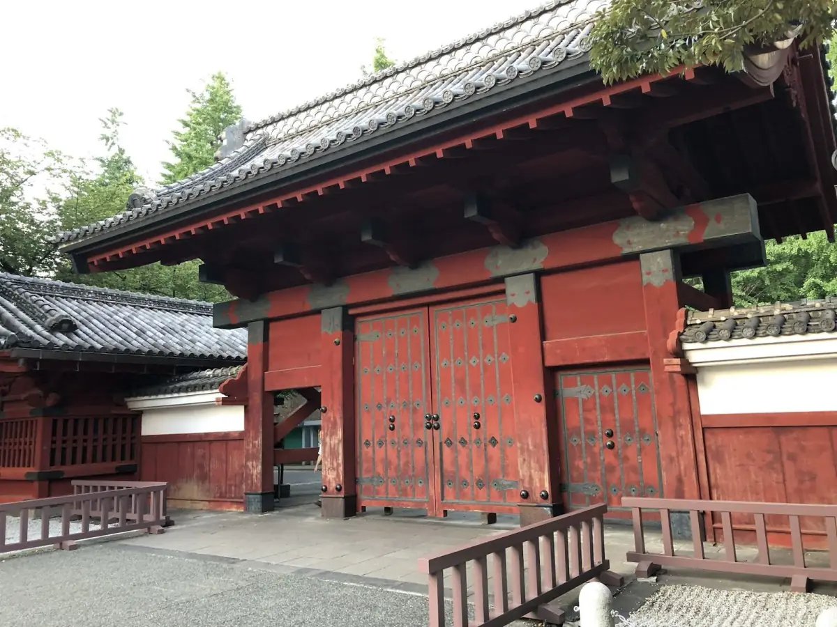 東大の赤門