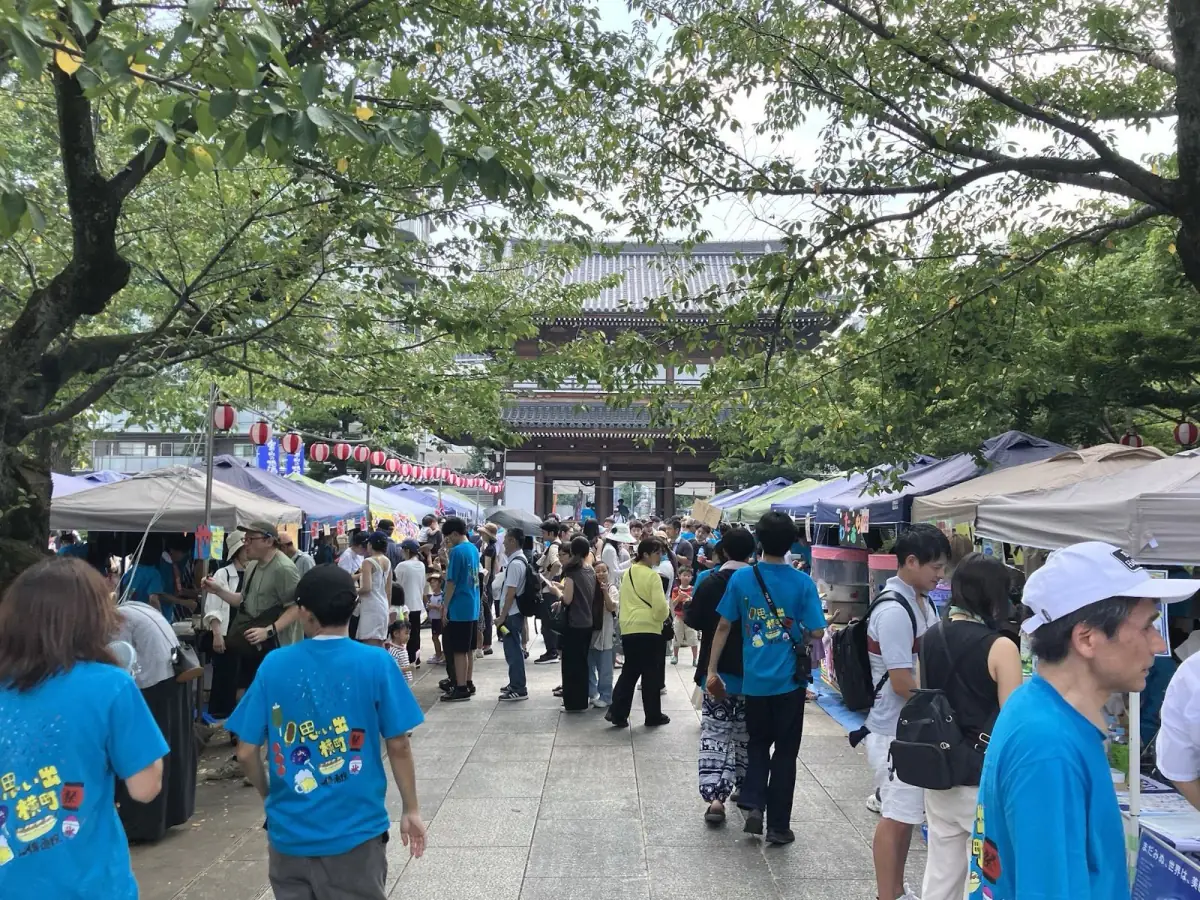 祭りの参道